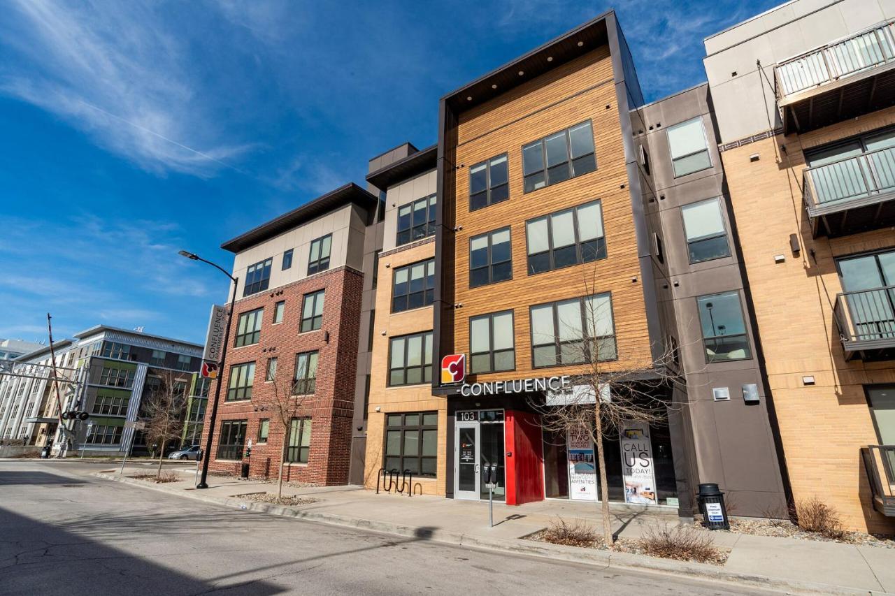 Frontdesk Confluence On 3Rd Apt Downtown Riverwalk Trails Des Moines Exterior photo